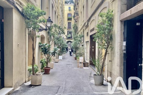 Takvåning till salu i Barcelona, Spanien 2 sovrum, 293 kvm. Nr. 152643 - foto 18