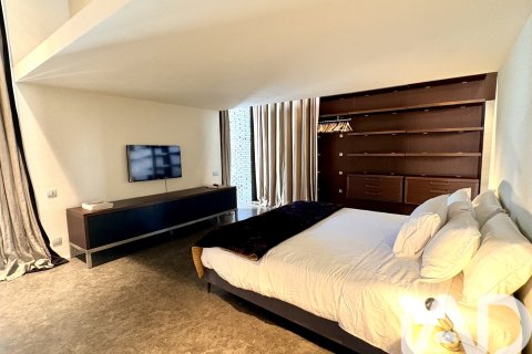 Takvåning till salu i Barcelona, Spanien 2 sovrum, 293 kvm. Nr. 152643 - foto 24