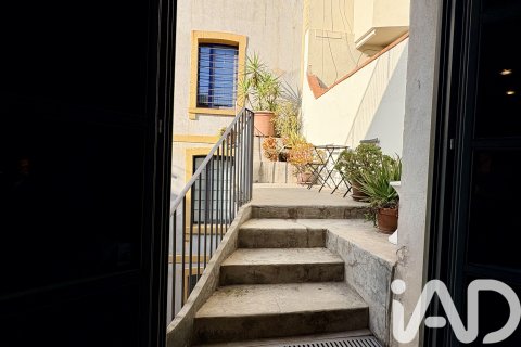 Takvåning till salu i Barcelona, Spanien 2 sovrum, 293 kvm. Nr. 152643 - foto 17