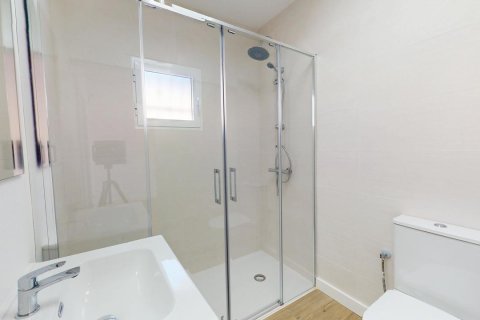 Bungalow for sale in Alicante, Spain 2 bedrooms, 58 sq.m. No. 146738 - photo 16