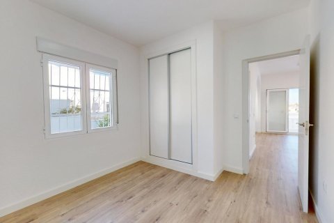 Bungalow for sale in Alicante, Spain 2 bedrooms, 58 sq.m. No. 146738 - photo 13