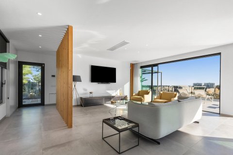 Villa for sale in Pinar De Campoverde, Alicante, Spain 4 bedrooms, 278 sq.m. No. 146408 - photo 12