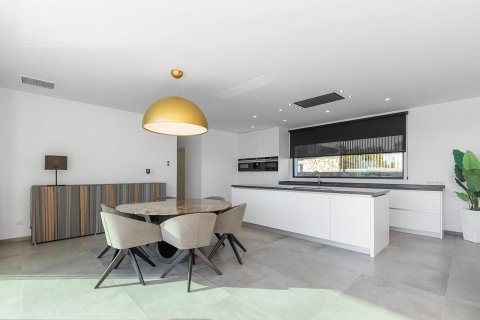 Villa for sale in Pinar De Campoverde, Alicante, Spain 4 bedrooms, 278 sq.m. No. 146408 - photo 16