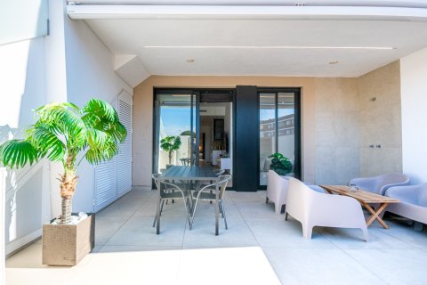 Apartment for sale in San Pedro del Pinatar, Murcia, Spain 3 bedrooms, 80 sq.m. No. 146409 - photo 2