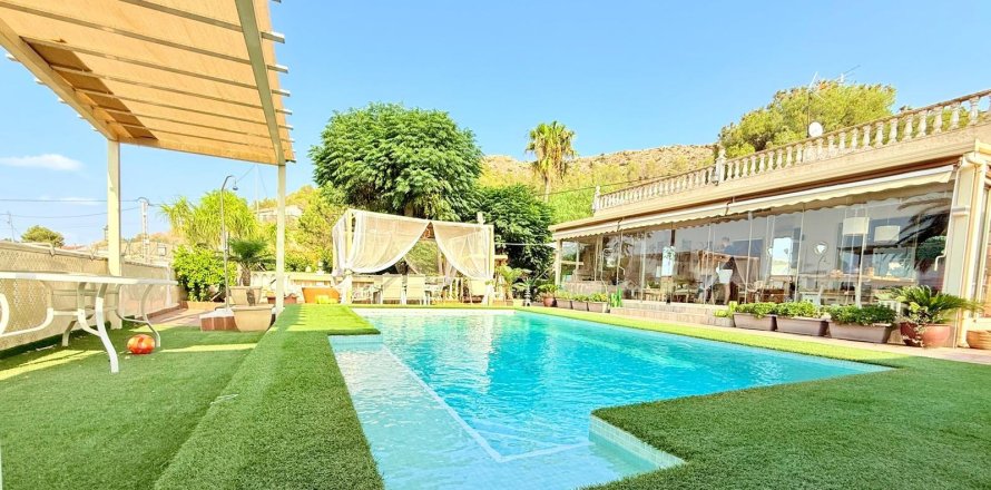 Villa in Benferri, Alicante, Spain 3 bedrooms, 166 sq.m. No. 146411