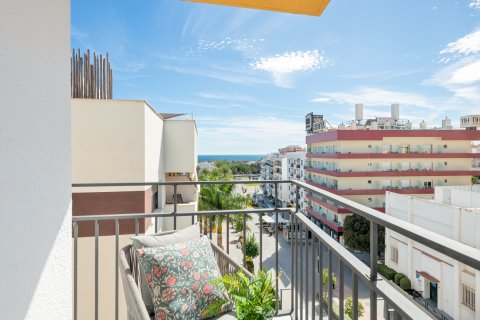 Takvåning till salu Cortes (San Pedro De Alcantara), Malaga, Spanien 2 sovrum, 102 kvm. Nr. 109510 - foto 1