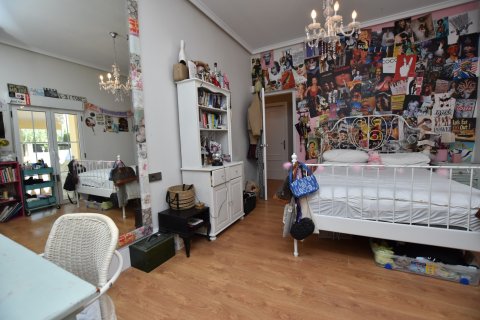Finca myytävänä Daya Vieja, Alicante, Espanja, 6 makuuhuonetta, 299 m2 No. 137891 - kuva 27