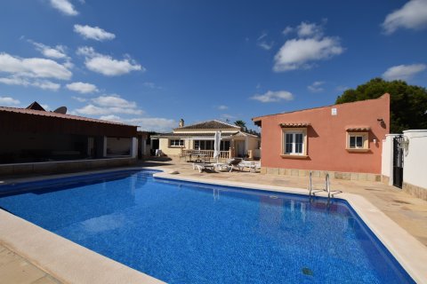 Finca myytävänä Daya Vieja, Alicante, Espanja, 6 makuuhuonetta, 299 m2 No. 137891 - kuva 8