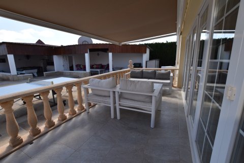 Finca myytävänä Daya Vieja, Alicante, Espanja, 6 makuuhuonetta, 299 m2 No. 137891 - kuva 17