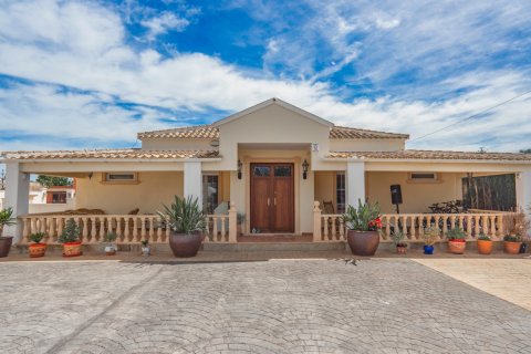 Finca myytävänä Daya Vieja, Alicante, Espanja, 6 makuuhuonetta, 299 m2 No. 137891 - kuva 2