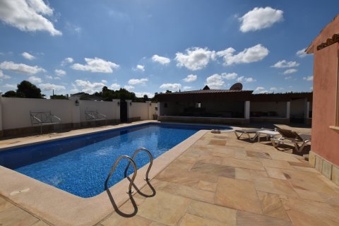 Finca myytävänä Daya Vieja, Alicante, Espanja, 6 makuuhuonetta, 299 m2 No. 137891 - kuva 12