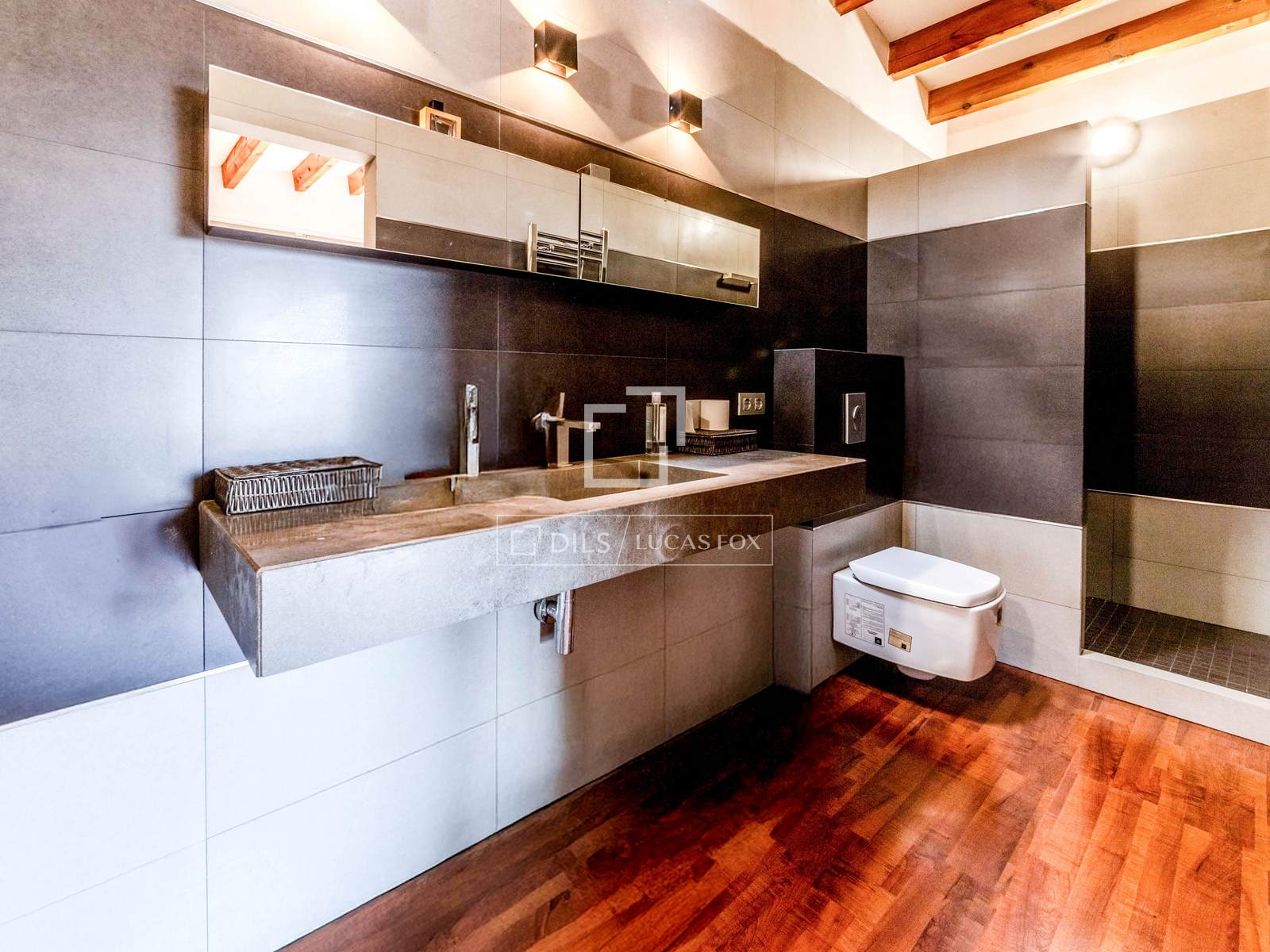 Finca a Sitges, Barcelona, Spagna 4 camere da letto, 280 mq. N° 192532