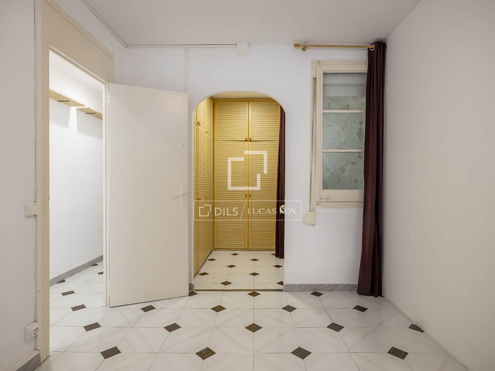 Квартира в Барселона, Испания 2 спальни, 70м2 №192535