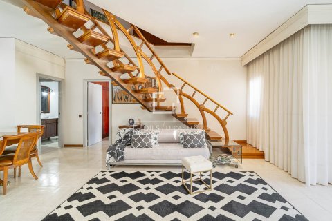Attico in vendita a Barcelona, Spagna 3 camere da letto, 167 mq. N° 192534 - foto 8