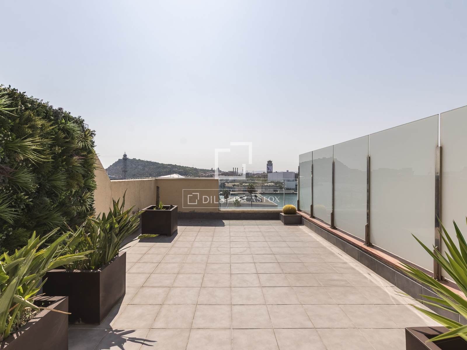 Penthouse in Barcelona, Spain 1 bedroom, 53 sq.m. No. 192536