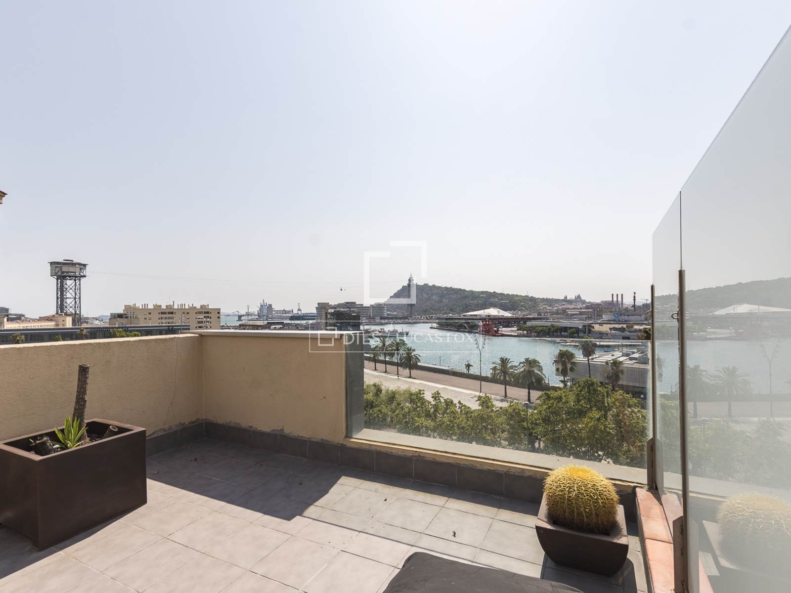 Penthouse in Barcelona, Spain 1 bedroom, 53 sq.m. No. 192536