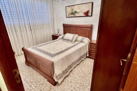 Продажа дома в Ла-Баньеса, Леон, Испания 4 спальни, 204м2 №195072 - фото 15
