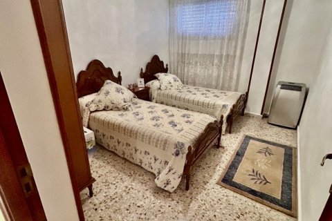Продажа дома в Ла-Баньеса, Леон, Испания 4 спальни, 204м2 №195072 - фото 21
