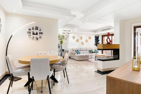 Penthouse à vendre à Estepona, Malaga, Espagne, 4 chambres, 174 m2 No. 158873 - photo 6