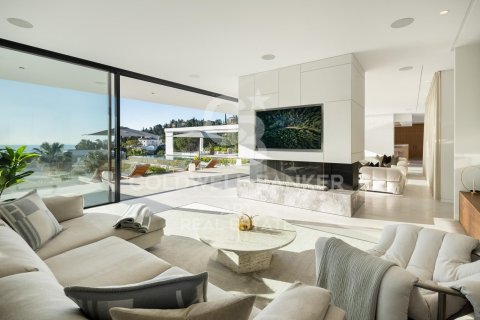 Villa for sale in Benahavis, Malaga, Spain 8 bedrooms, 1445 sq.m. No. 158871 - photo 4