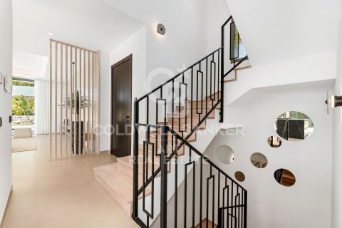 Willa w Marbella, Malaga, Hiszpania 4 sypialnie, 770 mkw. nr 158877 – zdjęcie 4