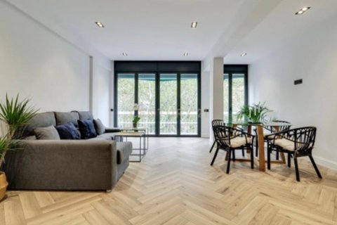 Apartment à Barcelona, Espagne 2 chambres, 100.4 m2 No. 186316