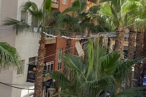 Apartment for sale in Torrevieja, Alicante, Spain 4 bedrooms, 142 sq.m. No. 165644 - photo 14