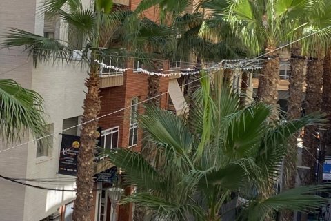 Apartment for sale in Torrevieja, Alicante, Spain 4 bedrooms, 142 sq.m. No. 165644 - photo 21