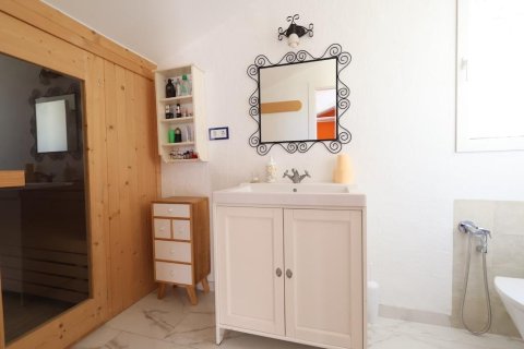 Apartment for sale in Villamartin, Alicante, Spain 4 bedrooms, 189 sq.m. No. 165645 - photo 19