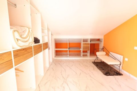 Apartment for sale in Villamartin, Alicante, Spain 4 bedrooms, 189 sq.m. No. 165645 - photo 21