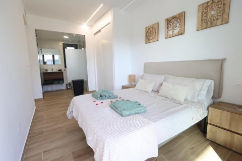 Продажа квартиры Аликанте, Испания 2 спальни, 60м2 №139787 - фото 11