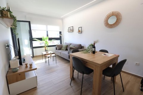 Продажа квартиры Аликанте, Испания 2 спальни, 60м2 №139787 - фото 9