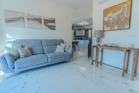Продажа виллы Сьюдад Кесада, Аликанте, Испания 3 спальни, 141м2 №139786 - фото 12
