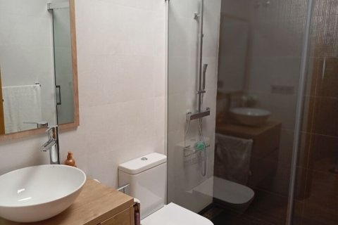 Villa for sale in Daya Nueva, Alicante, Spain 3 bedrooms, 200 sq.m. No. 189599 - photo 12