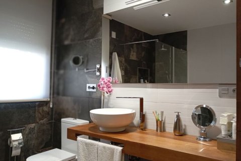 Villa for sale in Daya Nueva, Alicante, Spain 3 bedrooms, 200 sq.m. No. 189599 - photo 3