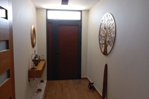 Villa for sale in Daya Nueva, Alicante, Spain 3 bedrooms, 200 sq.m. No. 189599 - photo 9