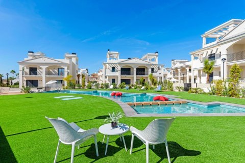 Bungalowi myytävänä Rojales, Alicante, Espanja, 3 makuuhuonetta, 107 m2 No. 142462 - kuva 5