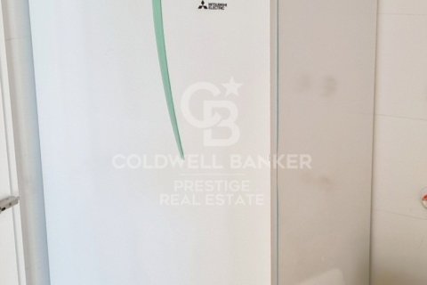 Huoneisto myytävänä Sant Andreu de Llavaneres, Barcelona, Espanja, 4 makuuhuonetta, 102 m2 No. 160113 - kuva 24