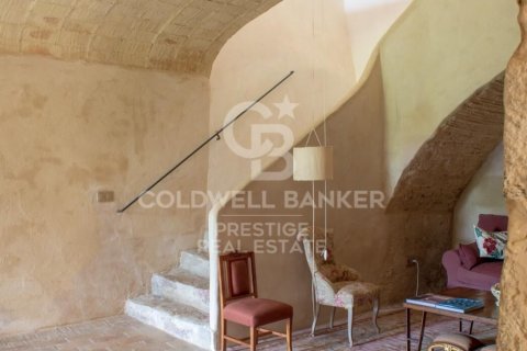 Dom w Girona, Hiszpania 6 sypialni, 842 mkw. nr 160114 – zdjęcie 17