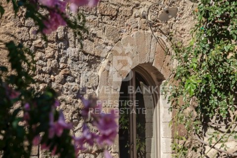 Dom w Girona, Hiszpania 6 sypialni, 842 mkw. nr 160114 – zdjęcie 23