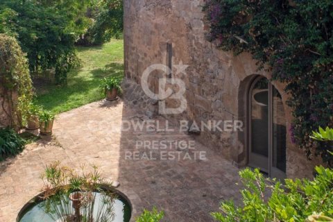 Dom w Girona, Hiszpania 6 sypialni, 842 mkw. nr 160114 – zdjęcie 14