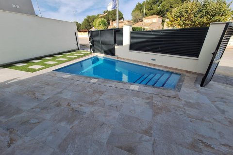 Villa pārdošanā Pinar De Campoverde, Alicante, Spānijā 3 istabas, Nr. 143566 - attēls 5