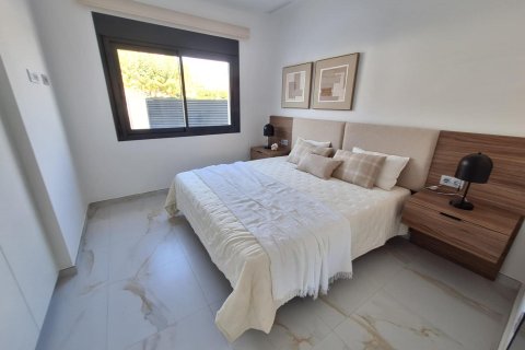 Villa pārdošanā Pinar De Campoverde, Alicante, Spānijā 3 istabas, Nr. 143566 - attēls 9