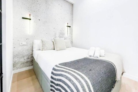 Apartment à vendre à Madrid, Espagne, 2 chambres, 65 m2 No. 143563 - photo 15