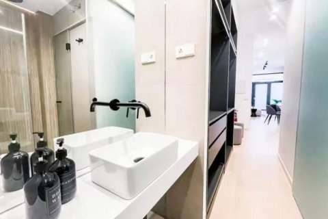 Apartment à vendre à Madrid, Espagne, 2 chambres, 65 m2 No. 143563 - photo 7