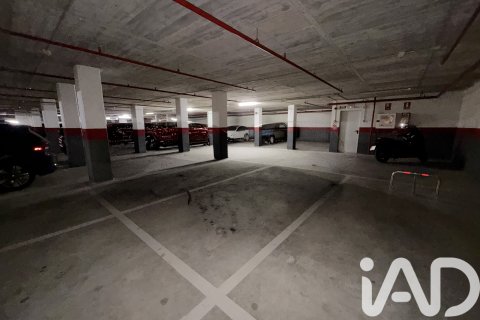 Garaż w Esplugues de Llobregat, Barcelona, Hiszpania 10 mkw. nr 184886
