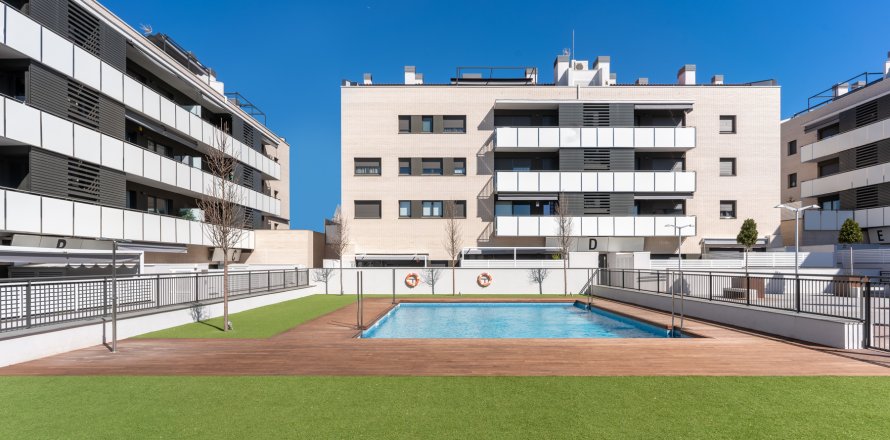 Apartamento en Granollers, Barcelona, España 4 dormitorios, No. 141275