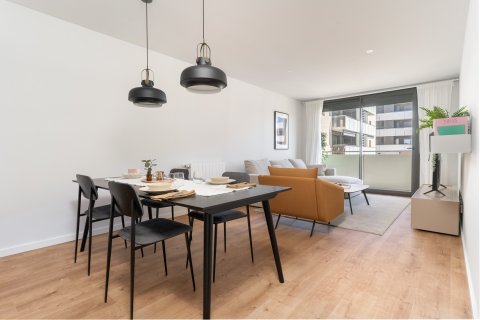 Apartamento en venta en Granollers, Barcelona, España 4 dormitorios, No. 141275 - foto 3