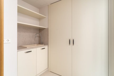 Apartment à vendre à Barcelona, Espagne, 4 chambres, No. 141273 - photo 12