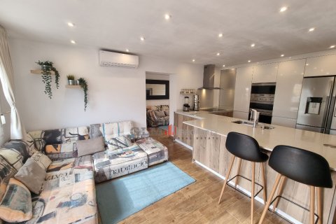 Apartment à vendre à Los Narejos, Murcia, Espagne, 4 chambres, No. 144075 - photo 1